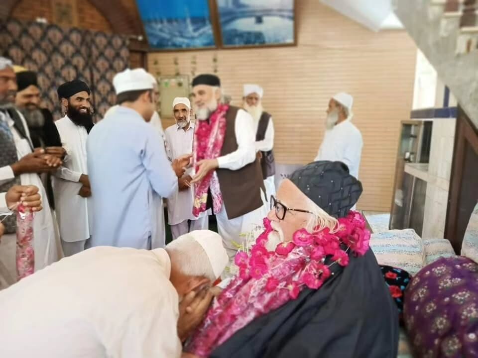 Instagram post from chura_shareef. This post is in position 9.